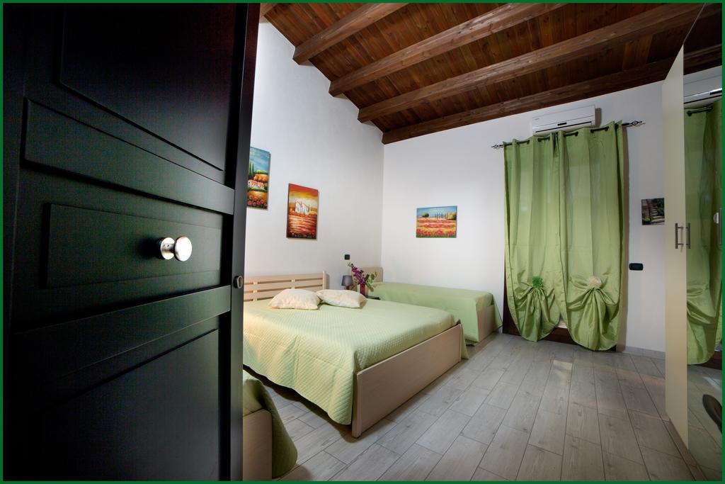 Bed and Breakfast Ai Parchi Dei Parrini Партинико Номер фото